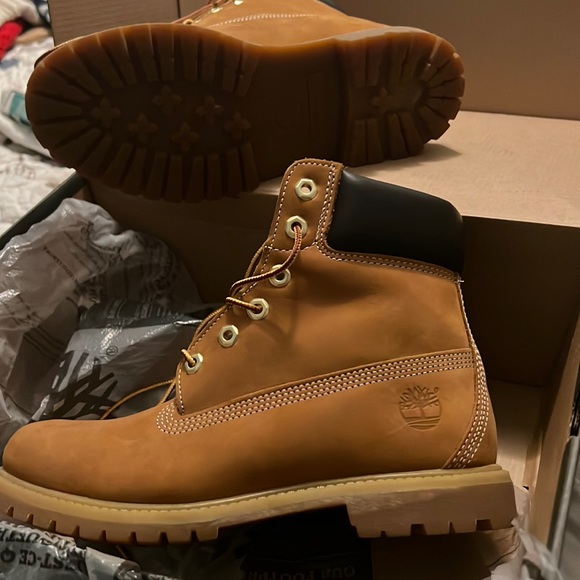 Timbs! - Picture 4 of 5